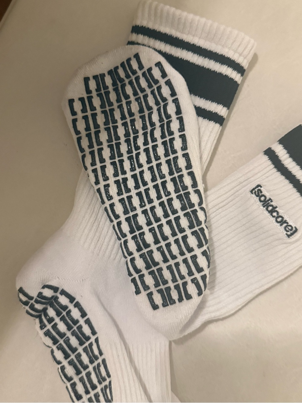 [solidcore] Pilates grip socks - Picture 2 of 3